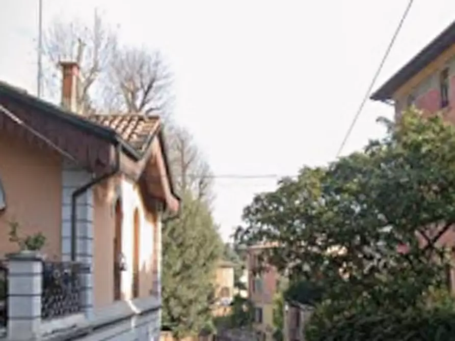 Immagine 3 di Casa indipendente in vendita  in via Francesco Orsoni a Bologna