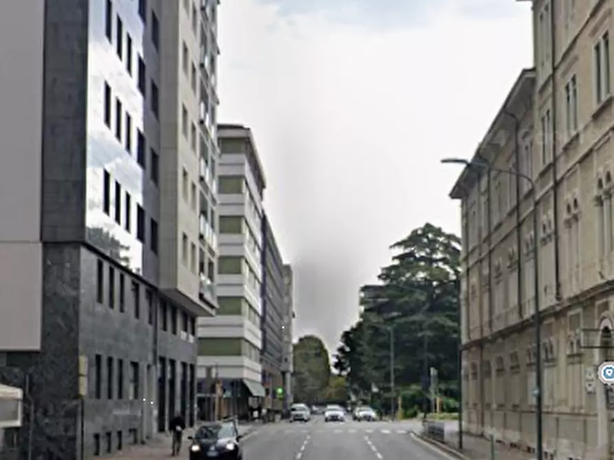 Immagine 9 di Negozio in vendita  in Via Vittorio Emanuele II a Brescia