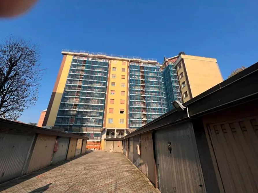 Immagine 2 di Appartamento in vendita  in via Vittorio Veneto a Melegnano