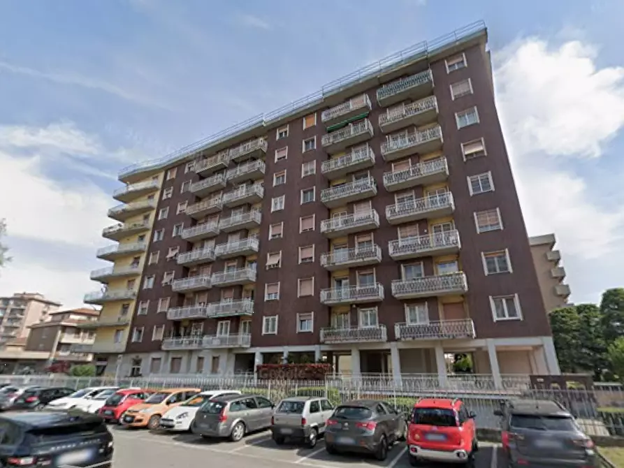 Immagine 6 di Appartamento in vendita  in via Vittorio Veneto a Melegnano