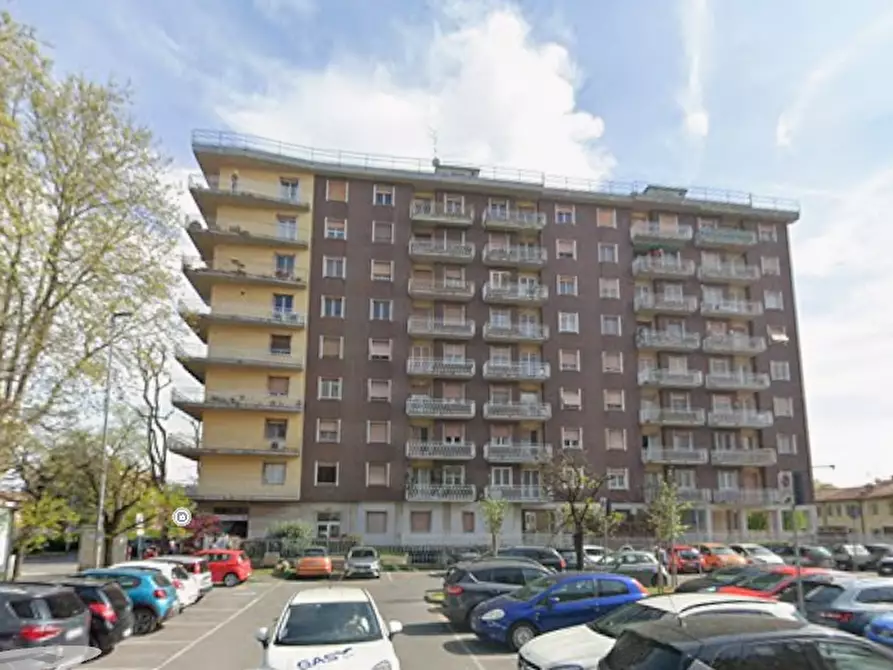 Immagine 10 di Appartamento in vendita  in via Vittorio Veneto a Melegnano