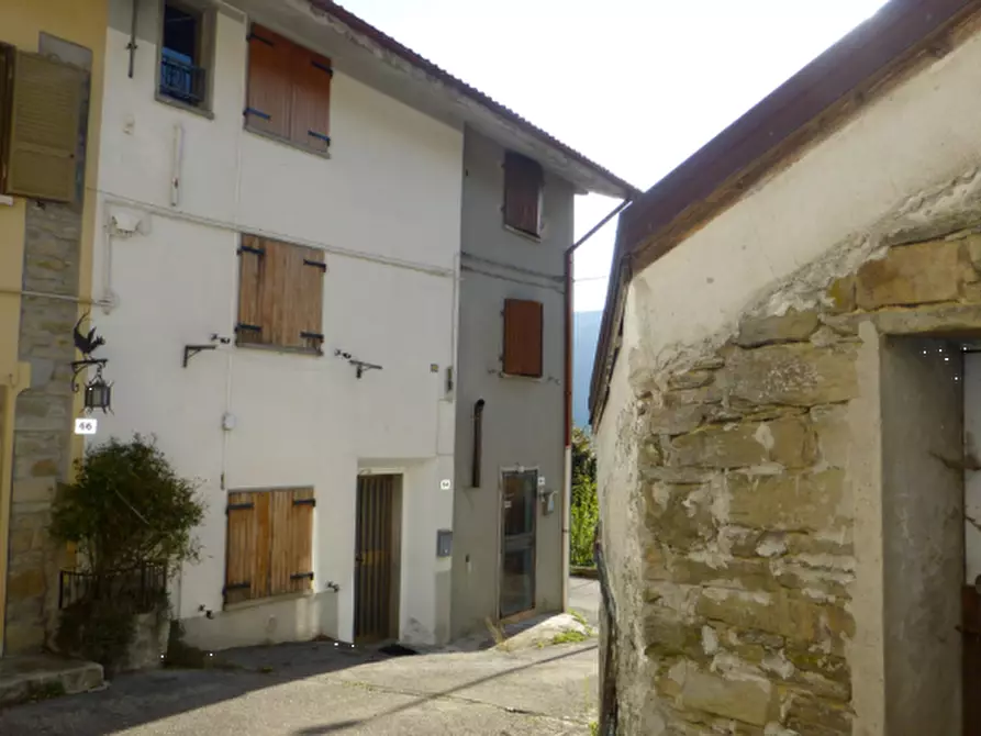 Immagine 2 di Porzione di casa in vendita  in via Bagucci a Castiglione Dei Pepoli
