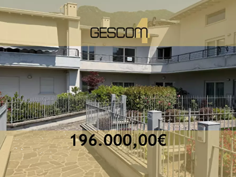 Immagine 1 di Appartamento in vendita  in Via Conche a Sale Marasino