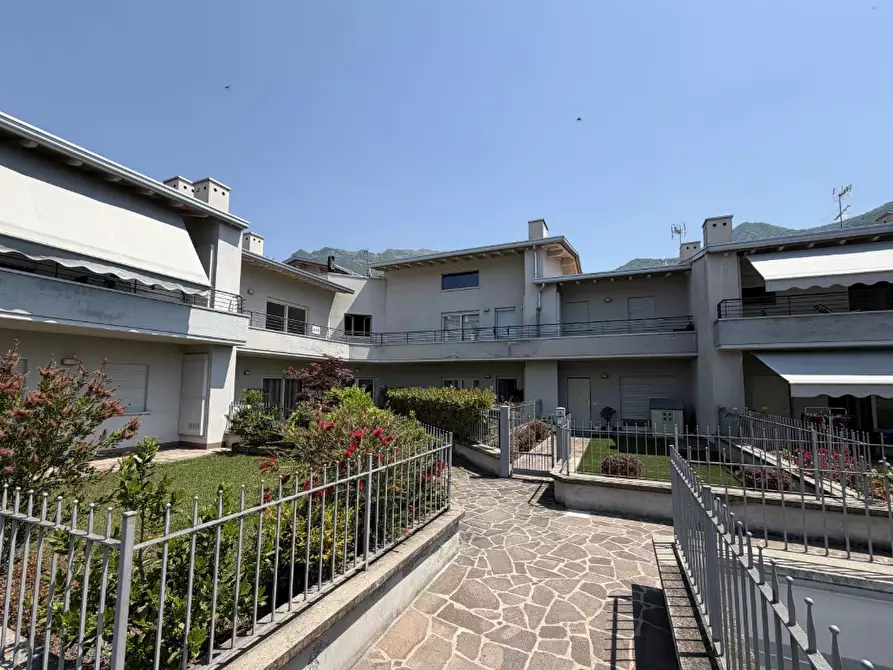 Immagine 6 di Appartamento in vendita  in Via Conche a Sale Marasino