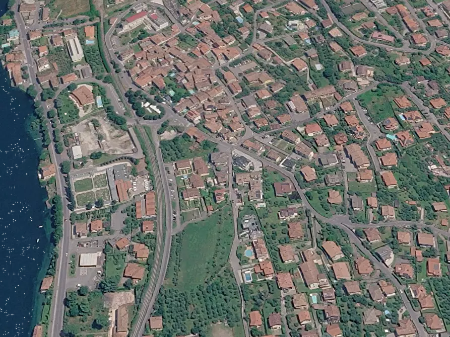 Immagine 13 di Appartamento in vendita  in Via Conche a Sale Marasino
