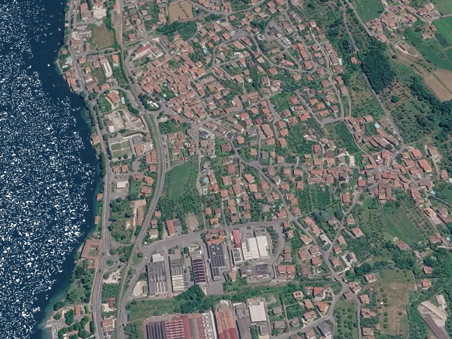 Immagine 14 di Appartamento in vendita  in Via Conche a Sale Marasino