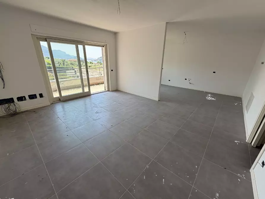 Immagine 26 di Appartamento in vendita  in Via Conche a Sale Marasino
