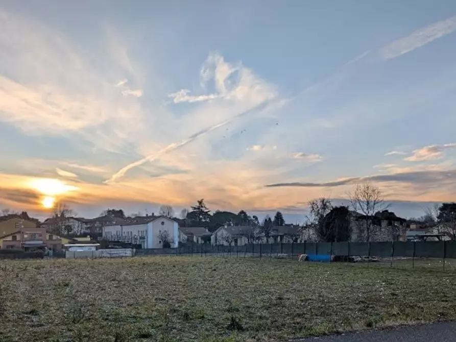 Immagine 2 di Terreno agricolo in vendita  in Via Sant'Elena a Robbiate