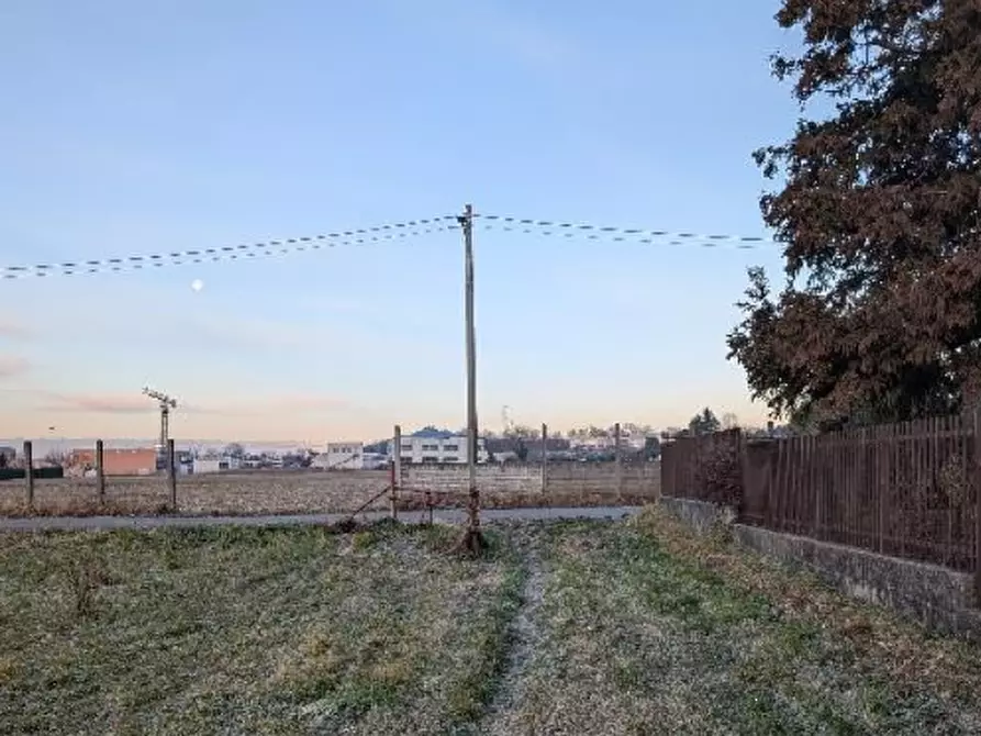 Immagine 5 di Terreno agricolo in vendita  in Via Sant'Elena a Robbiate