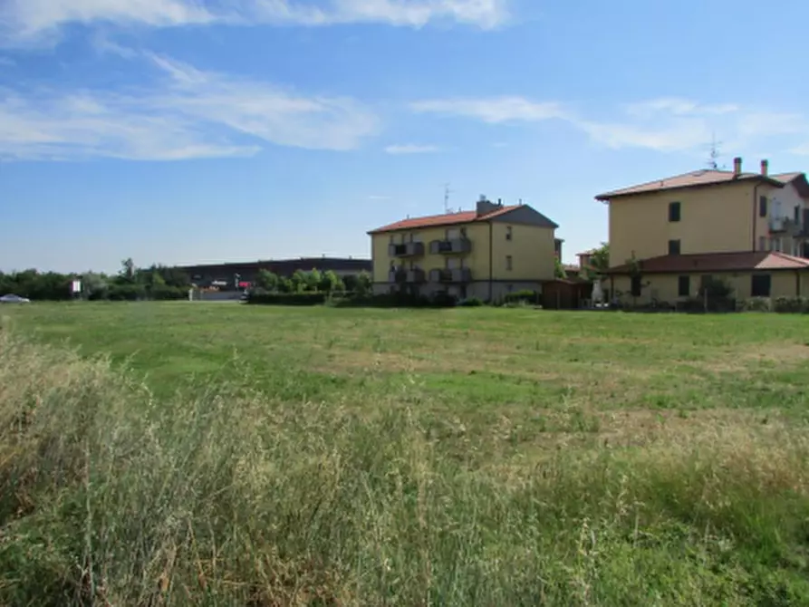 Immagine 4 di Terreno edificabile in vendita  in via rodari a Castello D'argile