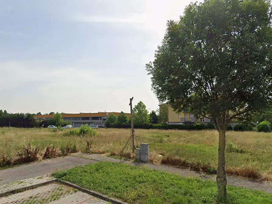 Immagine 7 di Terreno edificabile in vendita  in via rodari a Castello D'argile
