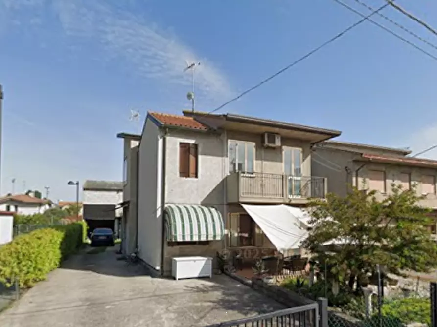 Immagine 2 di Casa indipendente in vendita  in Via Asilo a Anguillara Veneta