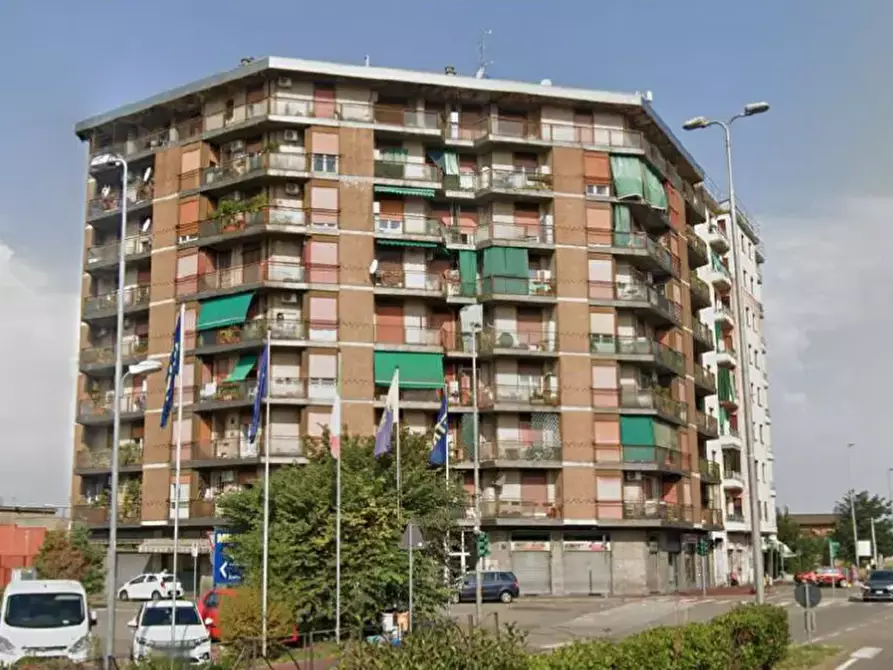 Immagine 2 di Appartamento in vendita  in Via Bissone a Baranzate