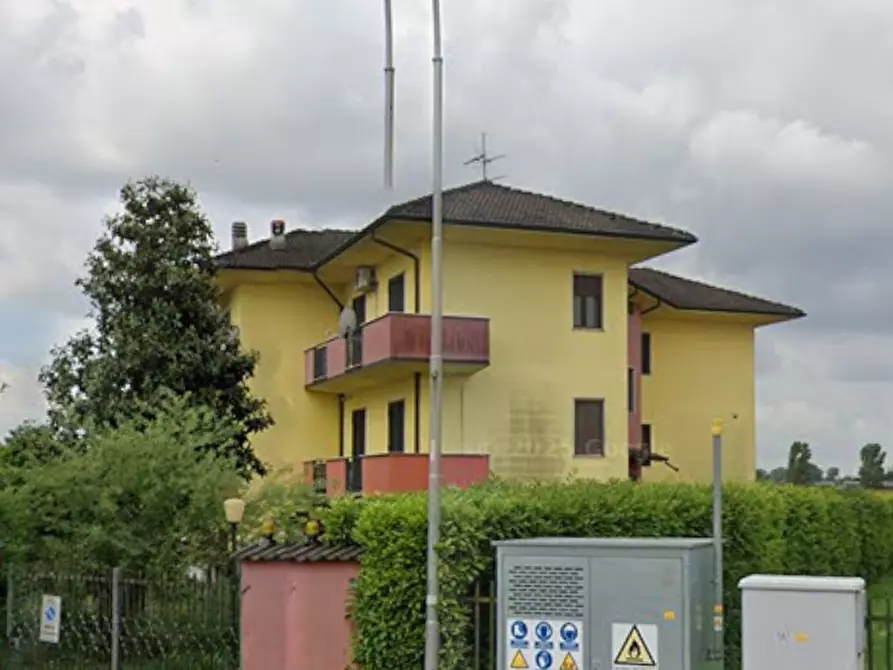 Immagine 5 di Appartamento in vendita  in Via Delle Industrie Nord a Settala