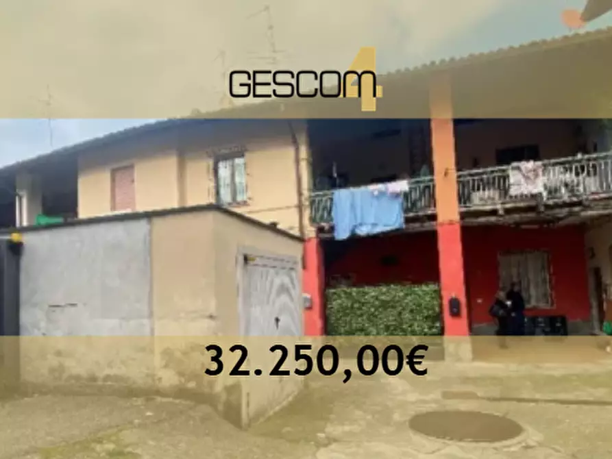 Immagine 1 di Appartamento in vendita  in Via Torre a Trezzo Sull'adda