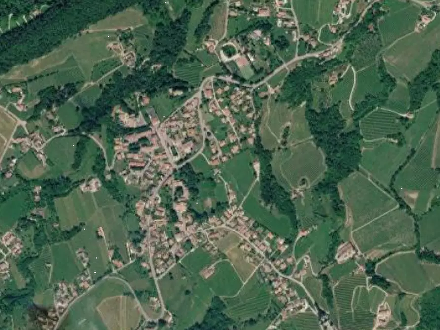 Immagine 9 di Magazzino in vendita  in Viale degli Alpini a Refrontolo