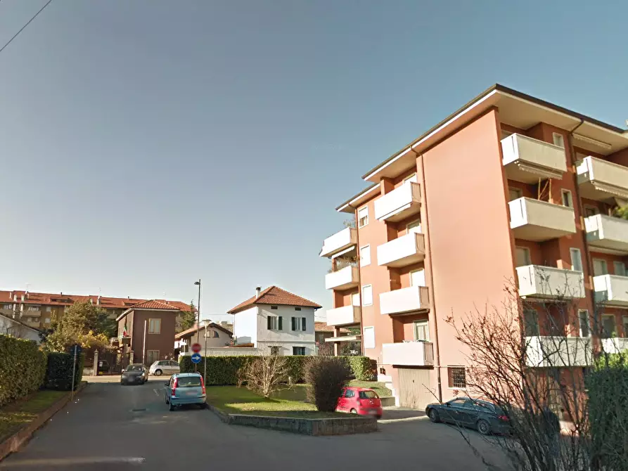 Immagine 10 di Appartamento in vendita  in Via Giuseppe Mazzini a Trezzo Sull'adda