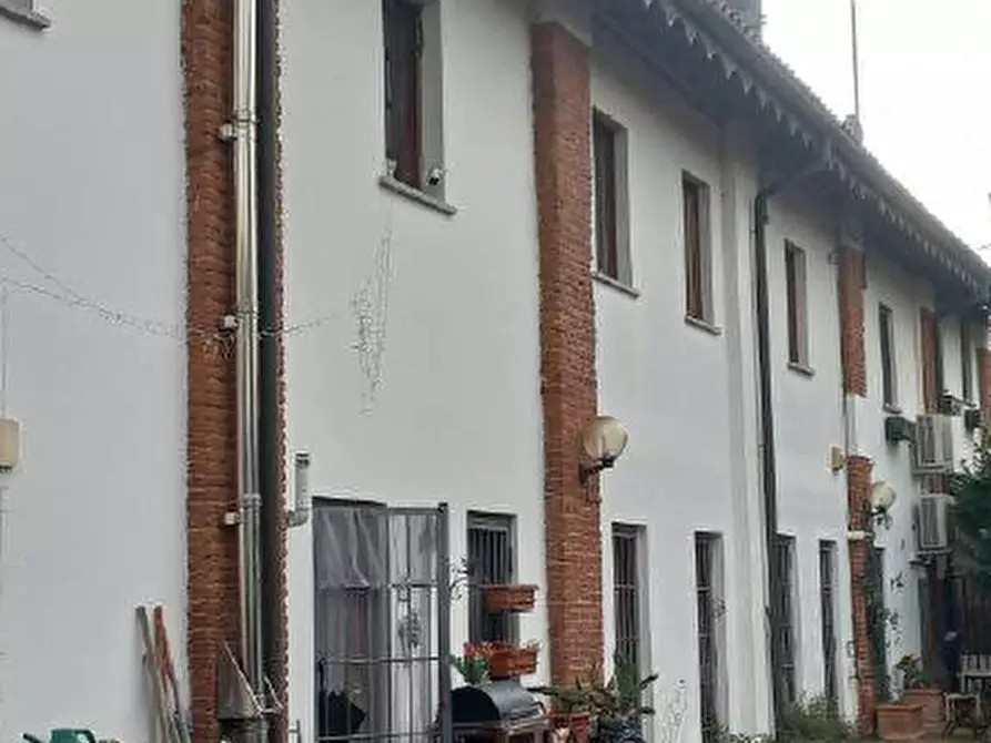 Immagine 2 di Appartamento in vendita  in Via Budrio a Milano