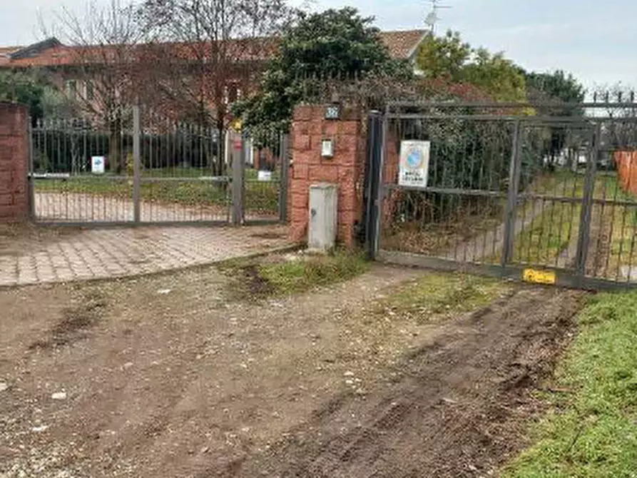 Immagine 8 di Appartamento in vendita  in Via Budrio a Milano