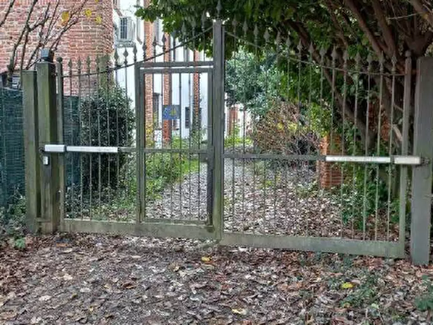 Immagine 11 di Appartamento in vendita  in Via Budrio a Milano