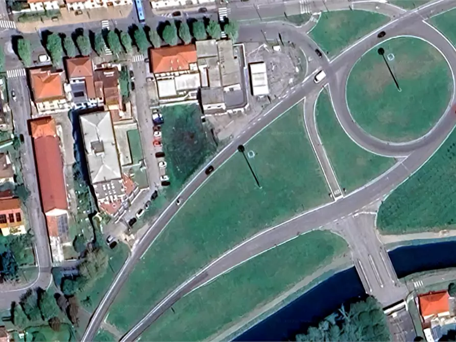 Immagine 14 di Appartamento in vendita  in Via Gallini a Abbiategrasso