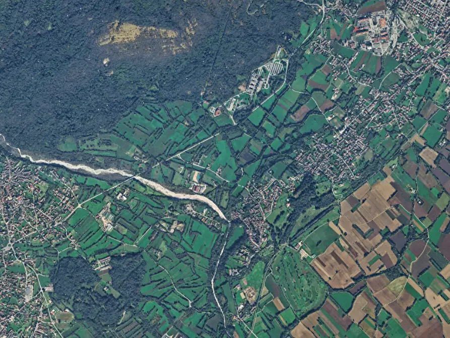 Immagine 9 di Terreno agricolo in vendita  in via giovanni minzoni a Aviano