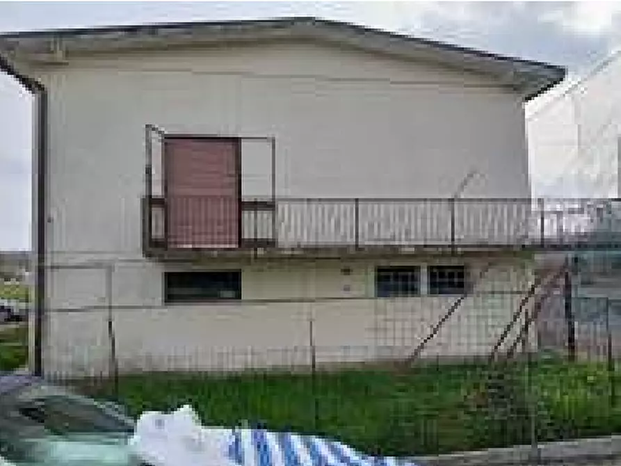 Immagine 4 di Casa indipendente in vendita  in Via dell'Isola a Treviso