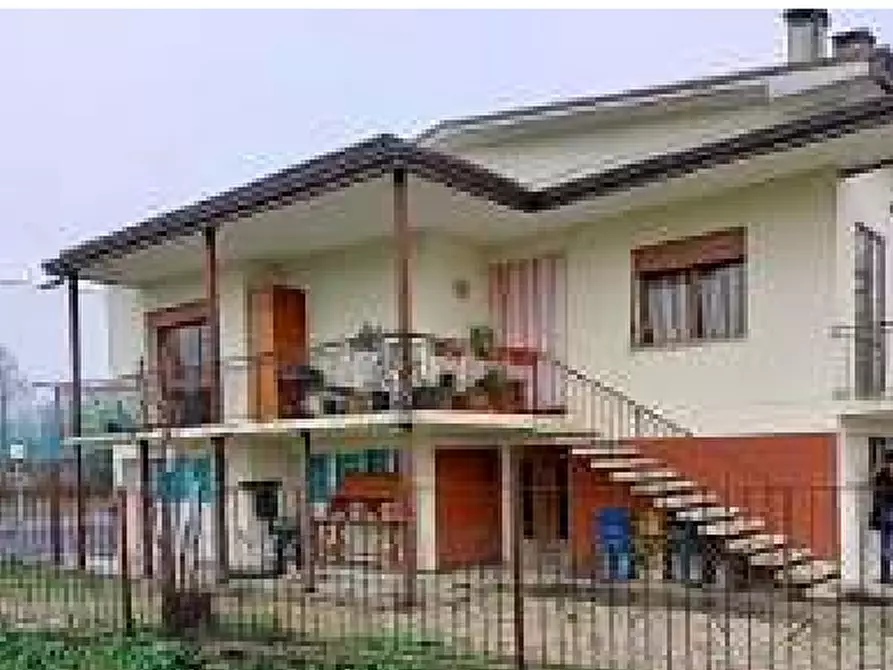 Immagine 5 di Casa indipendente in vendita  in Via dell'Isola a Treviso