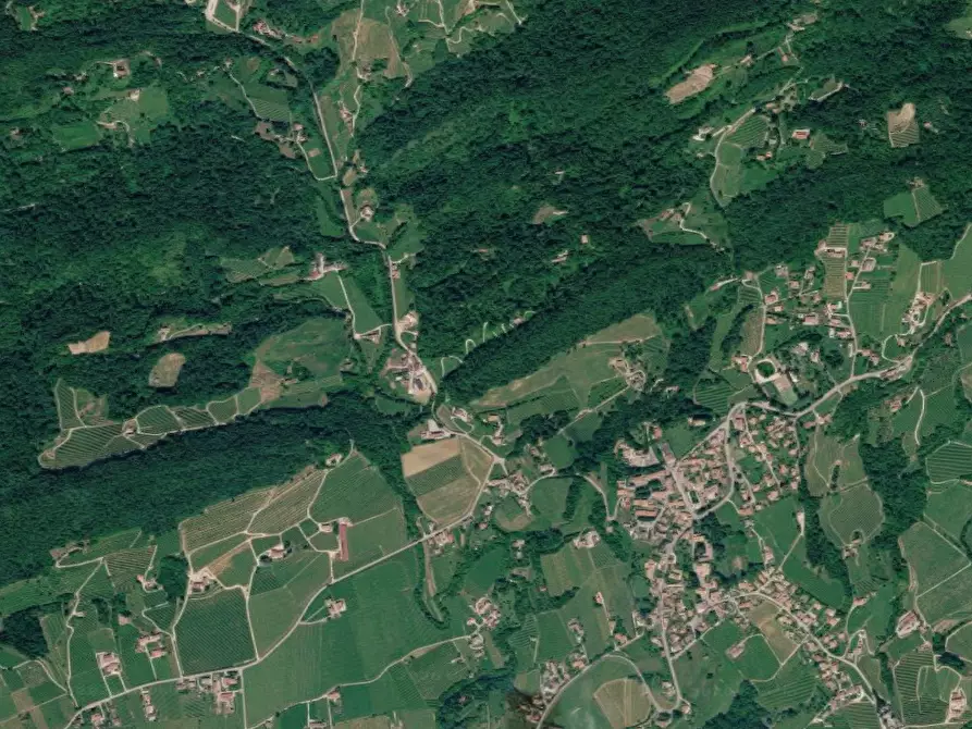 Immagine 5 di Magazzino in vendita  in Viale degli Alpini  a Refrontolo