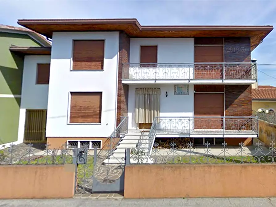 Immagine 10 di Casa indipendente in vendita  in Via A. Mantegna a Tombolo