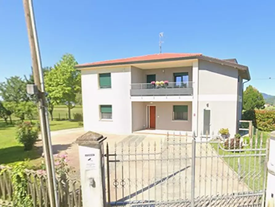 Immagine 6 di Appartamento in vendita  in Via Chiodare a Due Carrare