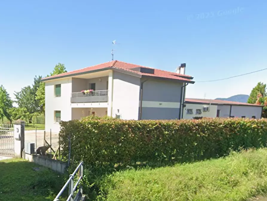 Immagine 7 di Appartamento in vendita  in Via Chiodare a Due Carrare