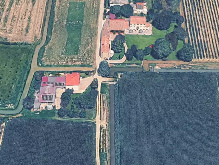 Immagine 11 di Appartamento in vendita  in Via Chiodare a Due Carrare