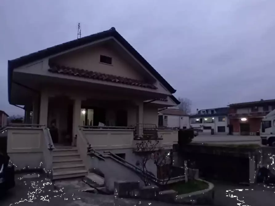 Immagine 3 di Villetta a schiera in vendita  in Via dei Ciclopi a Frosinone
