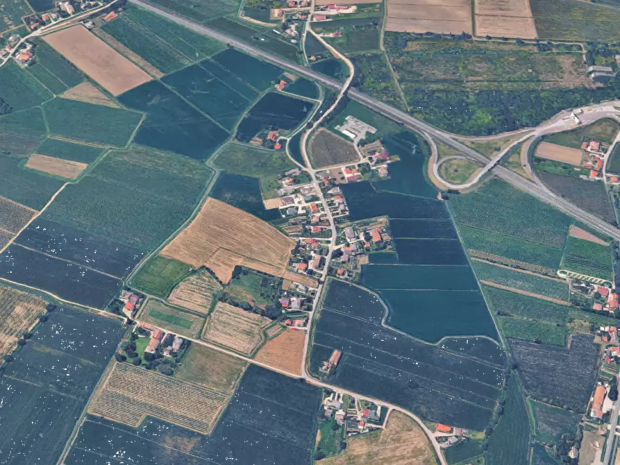 Immagine 9 di Terreno agricolo in vendita  in Via Chiodare a Due Carrare