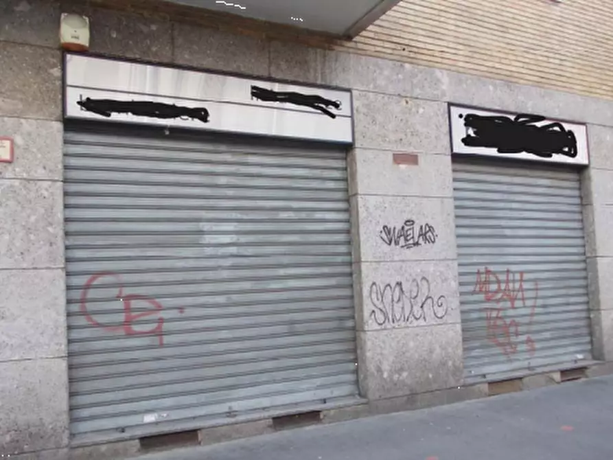 Immagine 14 di Negozio in vendita  in Via Neera a Milano