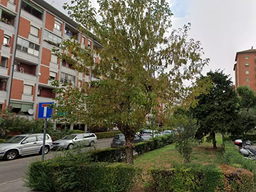 Immagine 5 di Appartamento in vendita  in Via Longarone a Milano