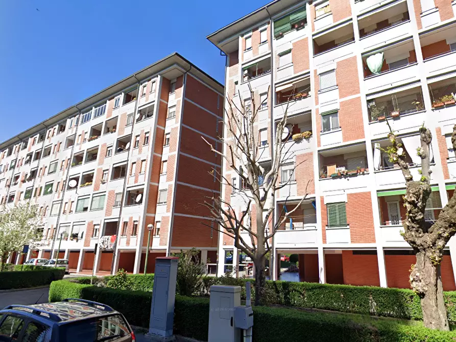 Immagine 19 di Appartamento in vendita  in Via Longarone a Milano