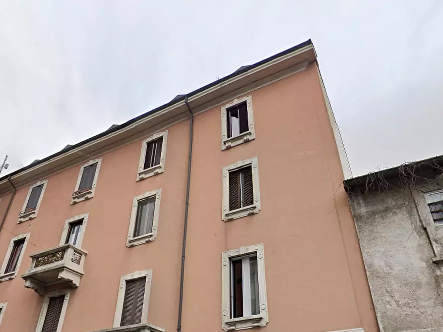 Immagine 11 di Appartamento in vendita  in Via Emilio de Marchi a Milano