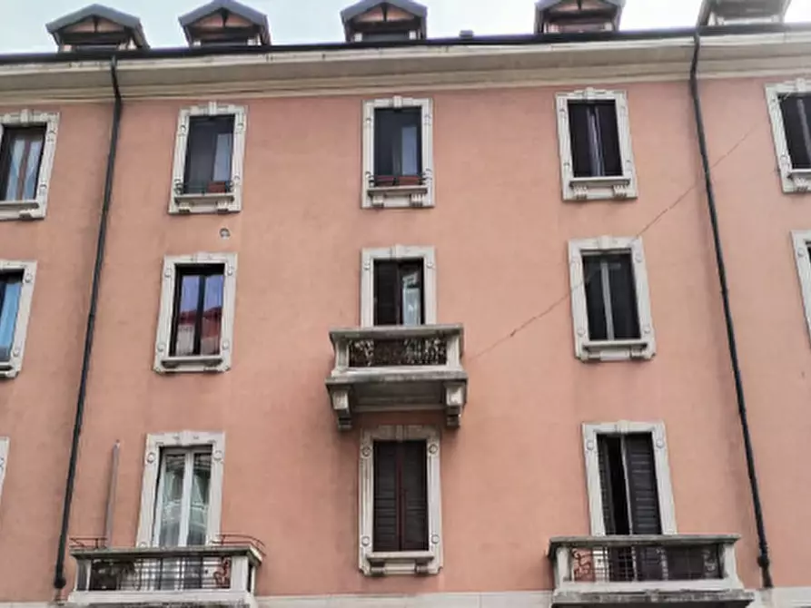 Immagine 5 di Appartamento in vendita  in Via Emilio de Marchi a Milano