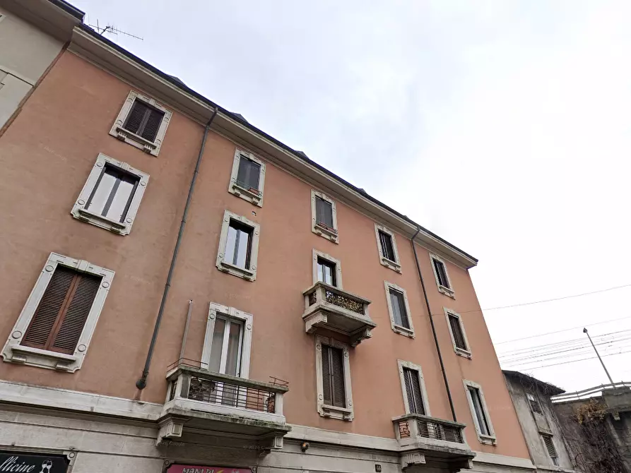 Immagine 6 di Appartamento in vendita  in Via Emilio de Marchi a Milano