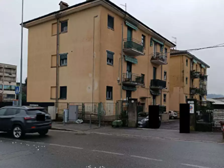 Immagine 2 di Appartamento in vendita  in Via Canturina a Como