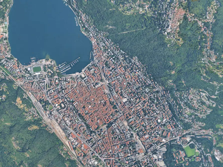 Immagine 5 di Appartamento in vendita  in Via dei Partigiani a Como