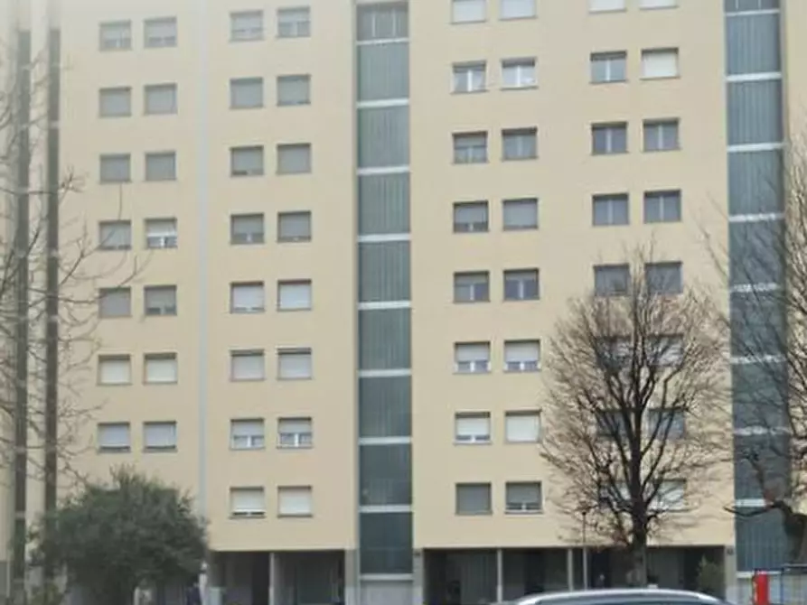 Immagine 2 di Appartamento in vendita  in Via Dionigi a Milano