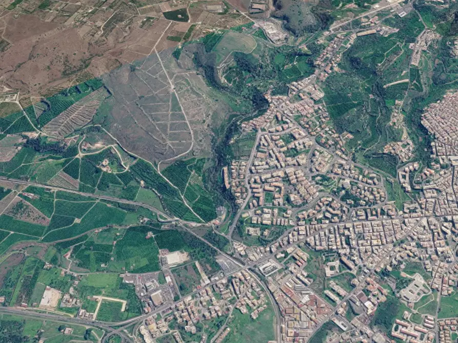 Immagine 11 di Appartamento in vendita  in Via Salvemini a Carlentini