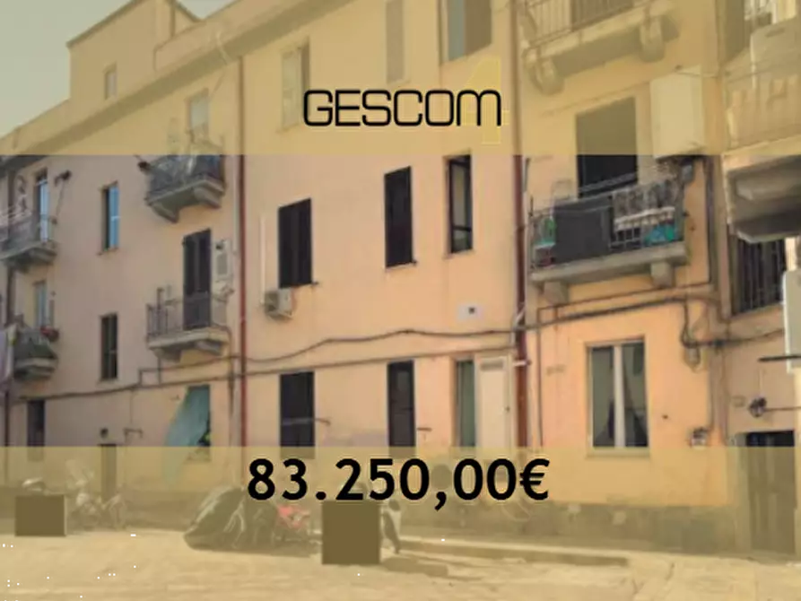 Immagine 1 di Appartamento in vendita  in Via Nino Bixio a Siracusa