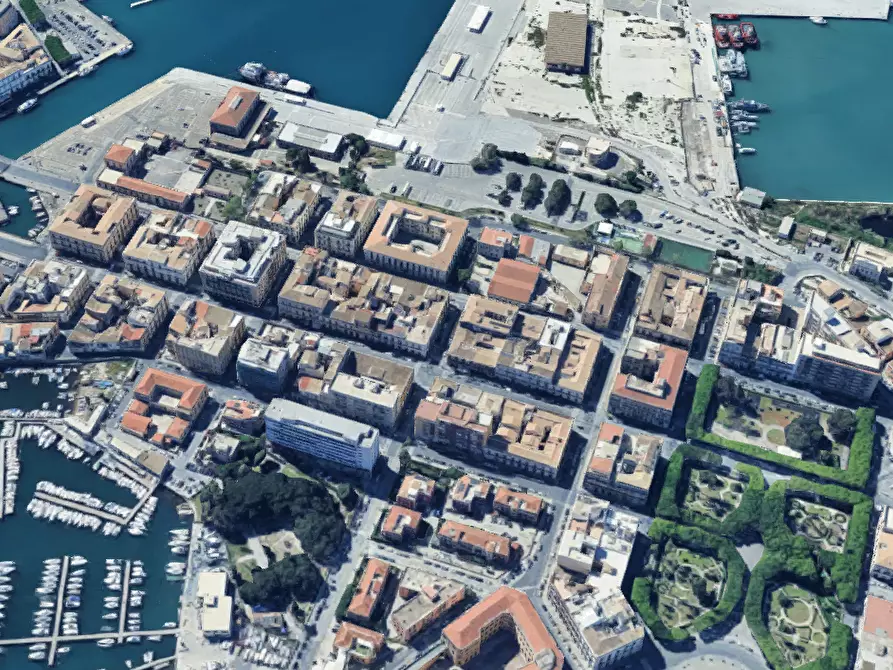 Immagine 8 di Appartamento in vendita  in Via Nino Bixio a Siracusa