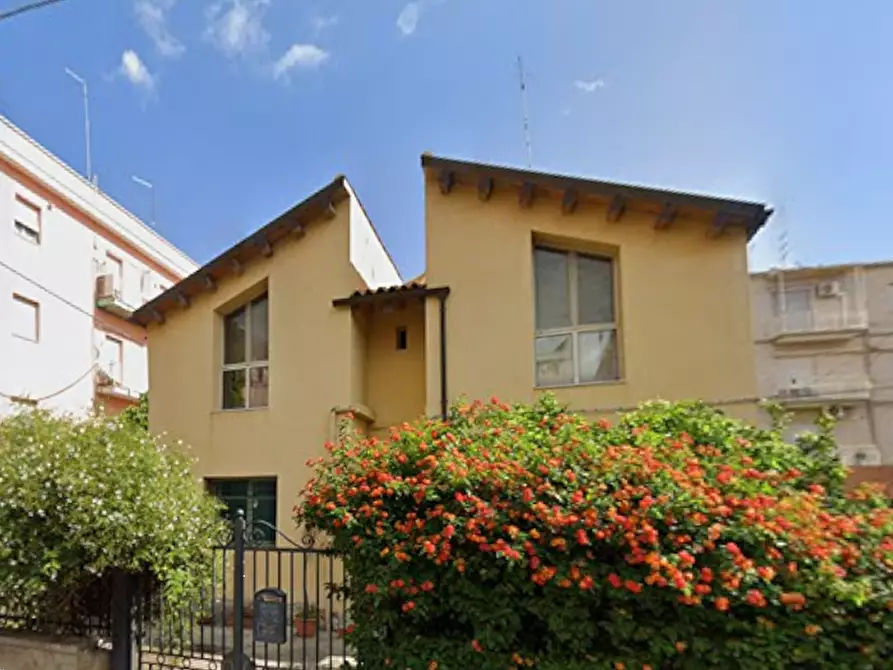 Immagine 3 di Casa indipendente in vendita  in Via Filippo Juvara a Siracusa