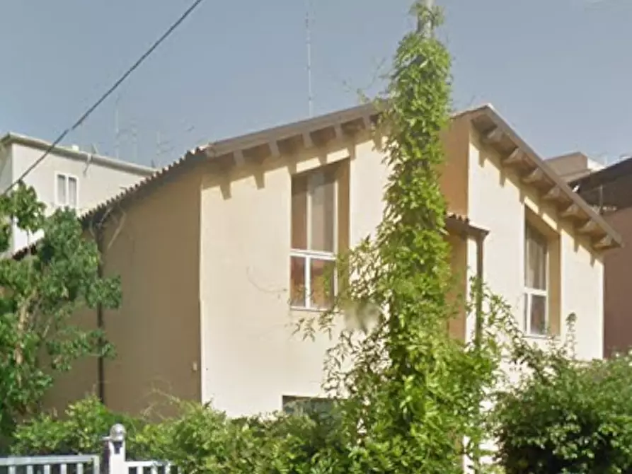 Immagine 8 di Casa indipendente in vendita  in Via Filippo Juvara a Siracusa