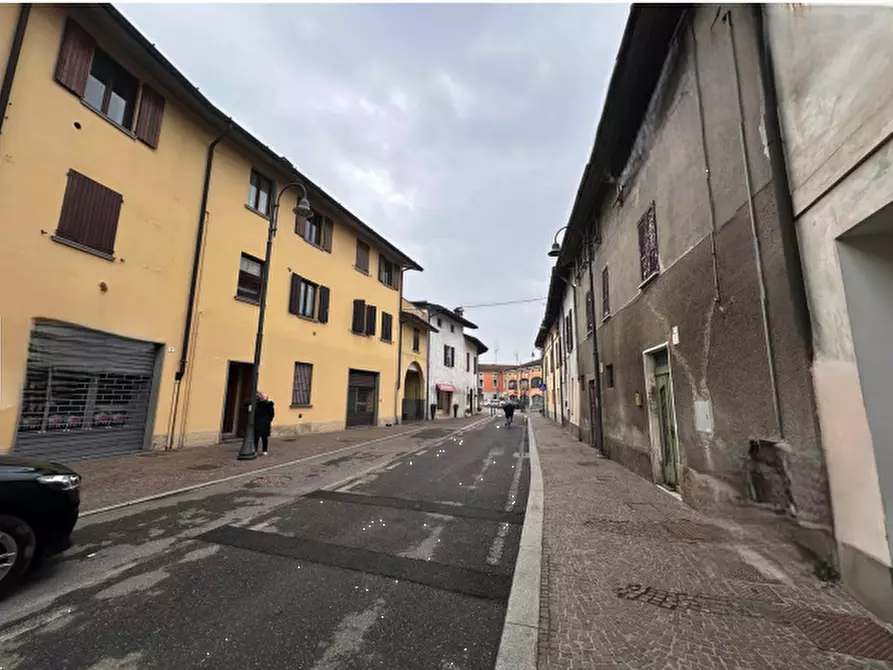 Immagine 5 di Appartamento in vendita  in Via San Gottardo a Trenzano